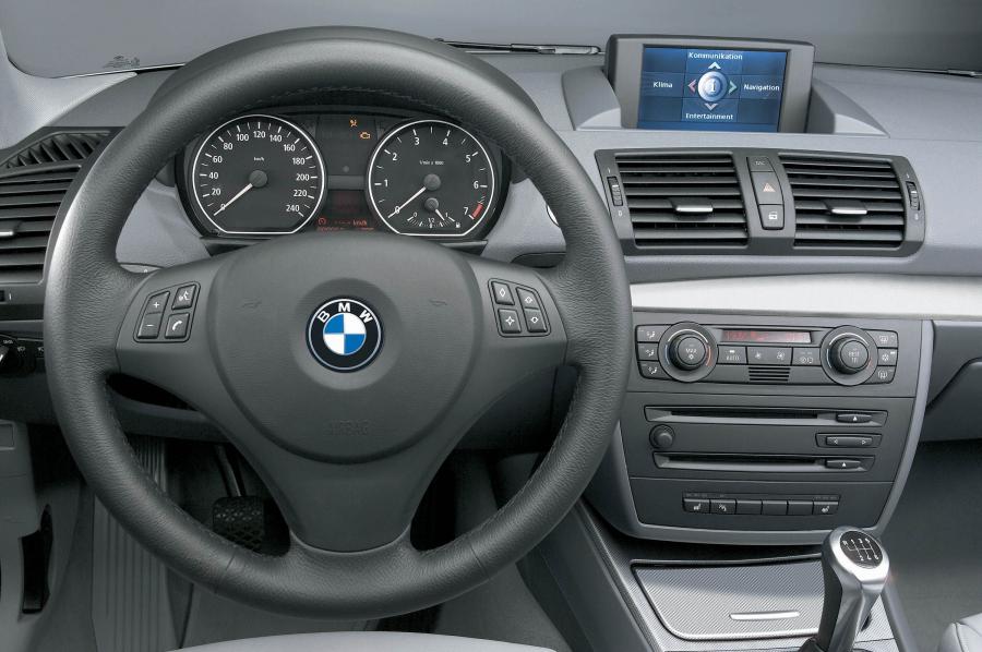  BMW 1-Series 5-Door 2005 года  (фото 170 из 187)